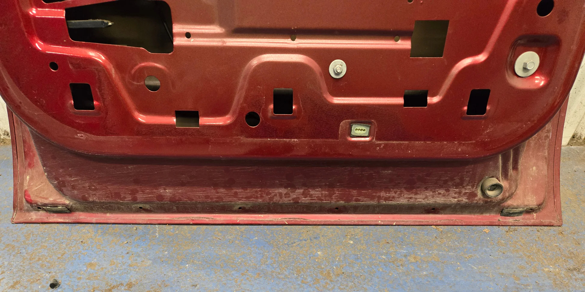 Second image of 2013-2016 Ford F250 F350 F450 F550 Super Duty Rear Right Crew Cab Passenger Door w/ Power Window, Ruby Red Paint Code (RR)