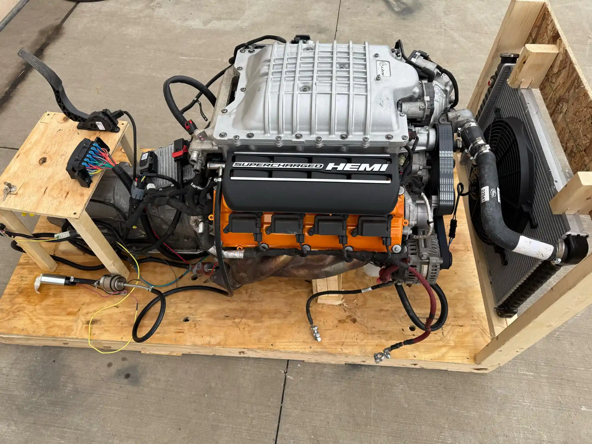 2016 Dodge Challenger SRT Hellcat 6.2L Supercharged Engine & 8HP90 Transmission Swap Kit – 707HP – 41K Miles