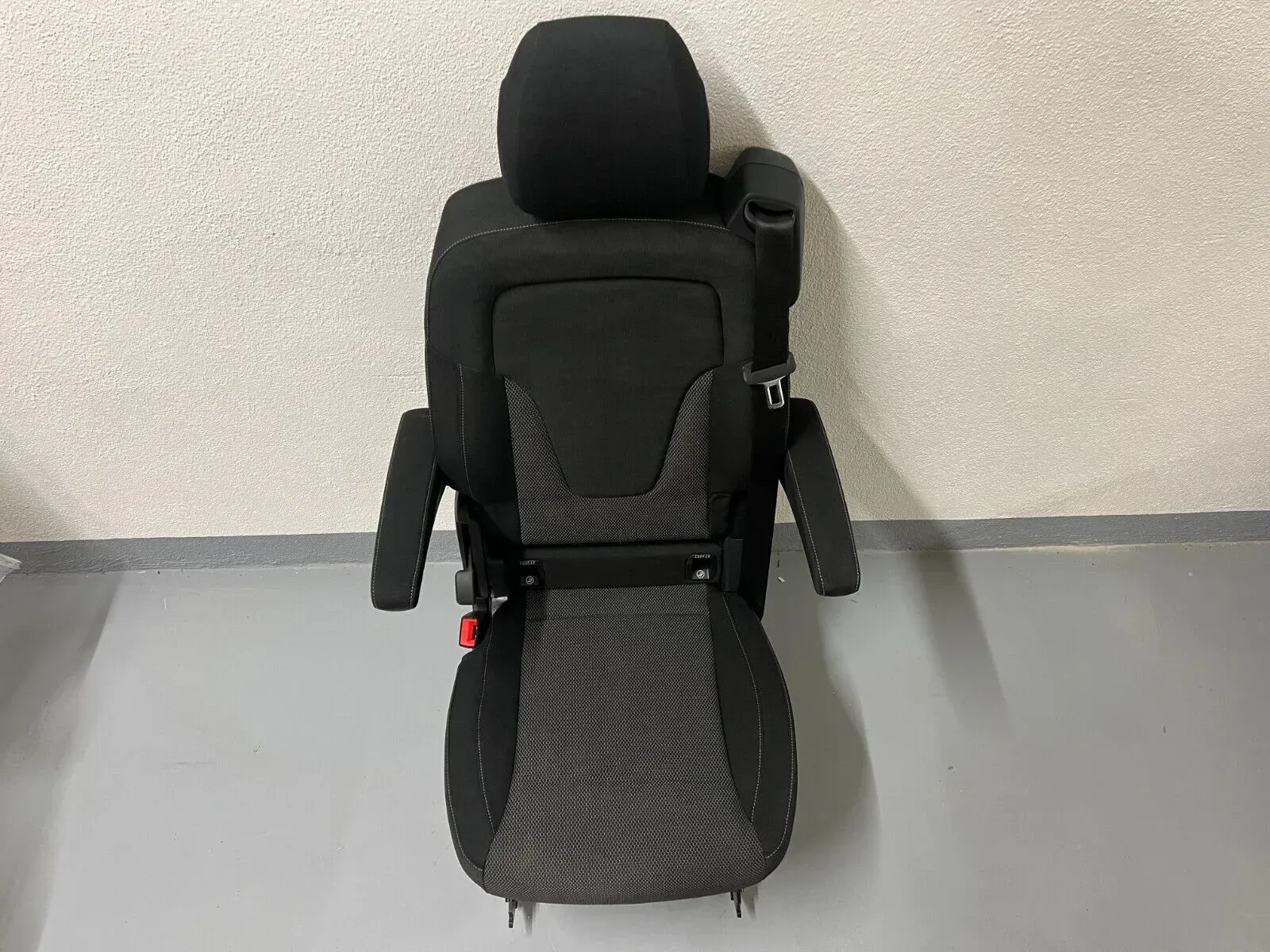 Second image of Mercedes-Benz W447/W448 V-Class/Vito Single Seat Fabric Black NEW